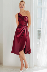 Cabernet A Linie Satin Gerafftes Midi Brautjungfernkleid mit einer Schulter